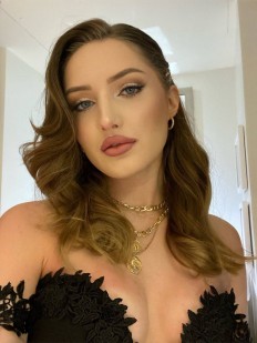 Фото проститутки Юля №1 в городе Чебоксары